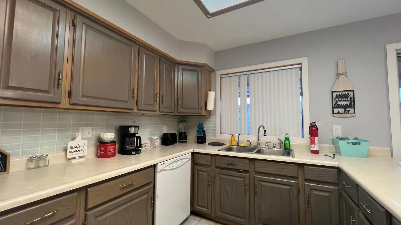 Holiday home 3 Bedroom W Swimming Pool And Billiards Table Las Vegas