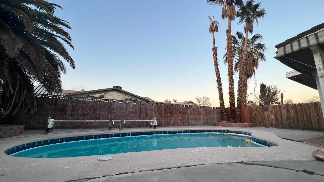 3 Bedroom W Swimming Pool And Billiards Table Las Vegas United States