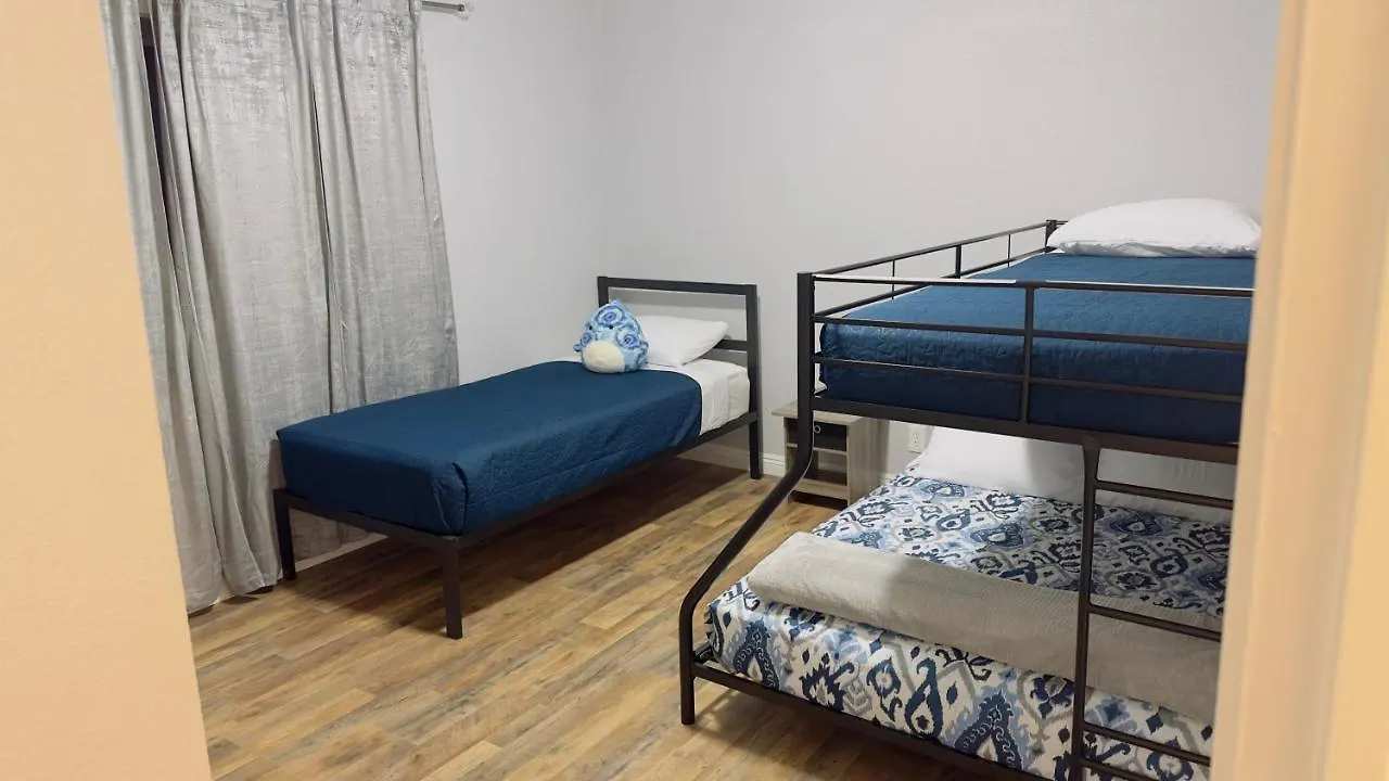 3 Bedroom W Swimming Pool And Billiards Table Las Vegas United States
