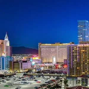 Mgm Signature-15-717 F1 Track & Strip View Balcony Las Vegas